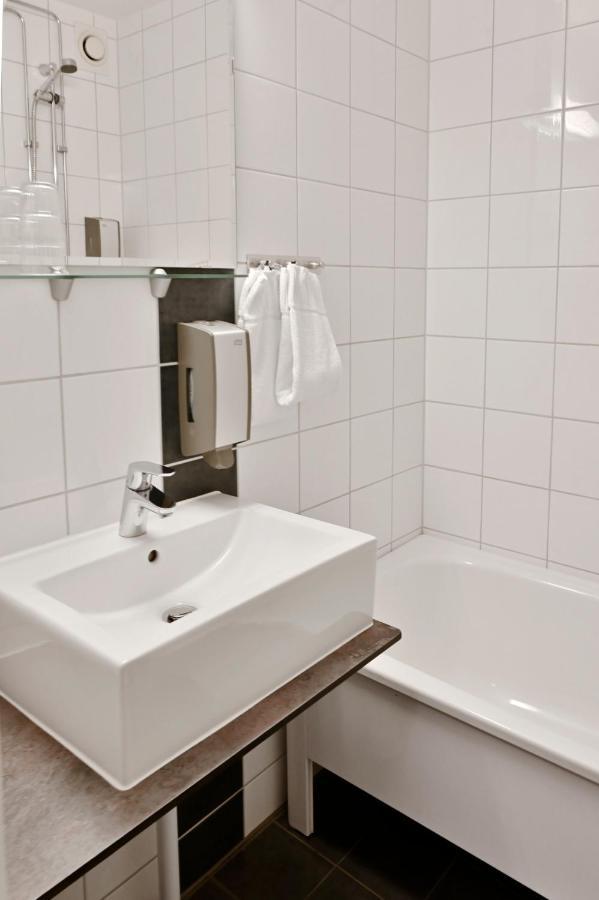 Hotel Amadeus Halmstad Buitenkant foto